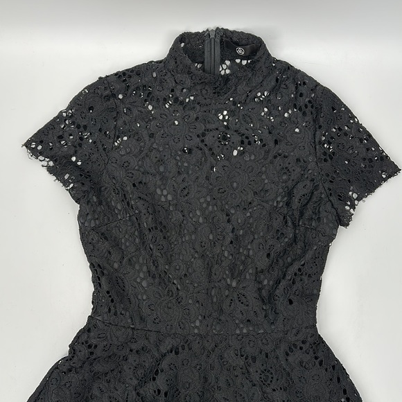 Missguided Dress Black Lace size 2 - Picture 4 of 11